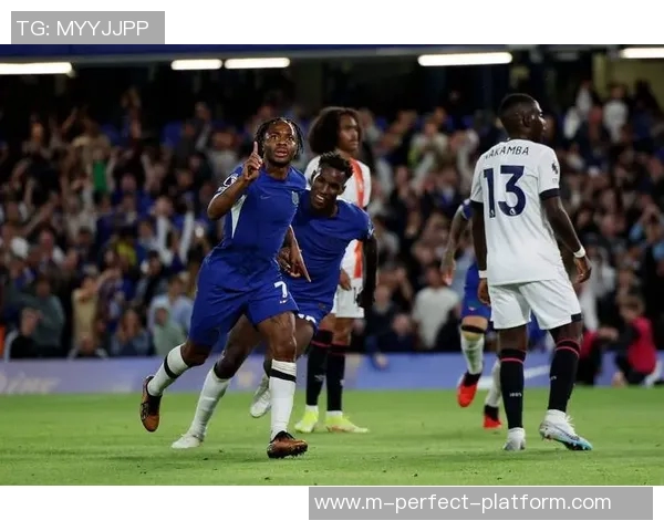 切尔西超级阵容成功打造蓝色风暴席卷欧洲赛场引发热议 切尔西超级阵容成功打造蓝色风暴席卷欧洲赛场引发热议